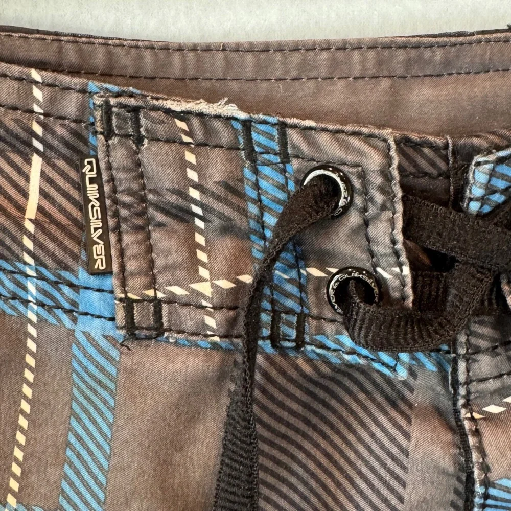 Vtg Y2K Quiksilver Mens Plaid Board Shorts Swim Beach Embroidered Size 32 Rare